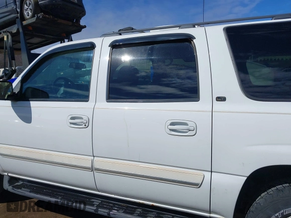 2005 Chevrolet Suburban Z71 with VIN 3GNFK16Z05G283414, listed as a IAAI auction lot 41656483 with 185,501 mi miles. Bid and sale history available at carsss.com. Image 15.