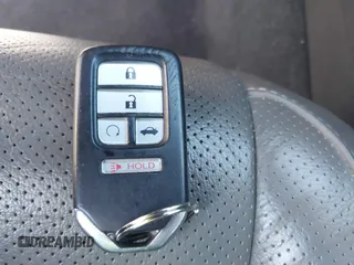 2017 Honda Civic Sedan EX-L with VIN 19XFC1F71HE029540, listed as a IAAI auction lot 41878037 with 82,064 mi miles. Bid and sale history available at carsss.com. Image 11.