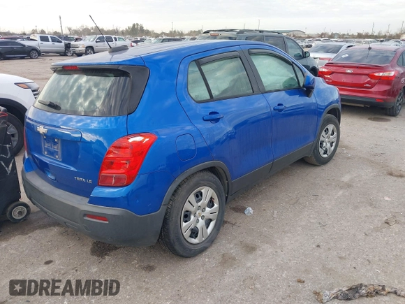 2015 Chevrolet Trax LS with VIN KL7CJKSB8FB179600, listed as a IAAI auction lot 41139637 with 62,814 mi miles. Bid and sale history available at carsss.com. Image 4.