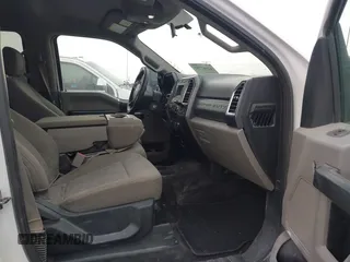 2017 Ford Super Duty F-250 SRW Lariat with VIN 1FT7W2BT7HEE48637, listed as a IAAI auction lot 42067757 with 200,831 mi miles. Bid and sale history available at carsss.com. Image 5.