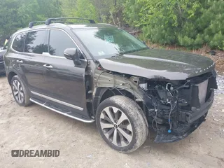 2020 Kia Telluride S with VIN 5XYP6DHC5LG067288, listed as a IAAI auction lot 42262969 with 43,770 mi miles and . Bid and sale history available at DreamBid. Image 1.