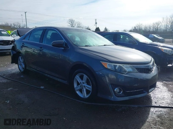 2012 Toyota Camry L with VIN 4T1BF1FK9CU201538, listed as a IAAI auction lot 41843296 with 136,902 mi miles. Bid and sale history available at carsss.com. Image 1.