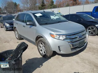 2013 Ford Edge SE with VIN 2FMDK3G90DBC22703, listed as a IAAI auction lot 41787417 with 132,720 mi miles. Bid and sale history available at carsss.com. Image 1.