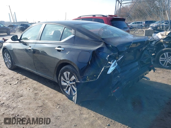 2024 Nissan Altima 2.5 S with VIN 1N4BL4BV1RN414040, listed as a IAAI auction lot 41219296 with 8,604 mi miles. Bid and sale history available at carsss.com. Image 3.