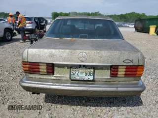 1986 Mercedes-Benz 420 Series 420SEL with VIN WDBCA35D6GA224335, listed as a Copart auction lot 53899235 with 194,582 mi miles and Clean Title. Bid and sale history available at carsss.com. Image 6.