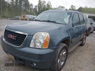 2010 GMC Yukon SLT with VIN 1GKUKCE00AR245212, listed as a IAAI auction lot 42028245 with 245,013 mi miles. Bid and sale history available at carsss.com. Image 2.