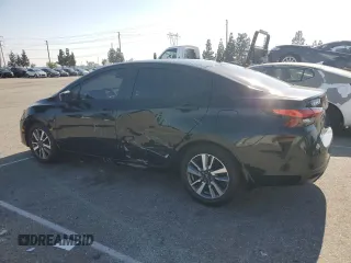 2024 Nissan Versa S с VIN 3N1CN8DV5RL819544, выставлен на аукционе Copart как лот 56370645 с пробегом 32 034 миль миль и Списание • Salvage title. История ставок и продаж доступна на DreamBid. Изображение 2.