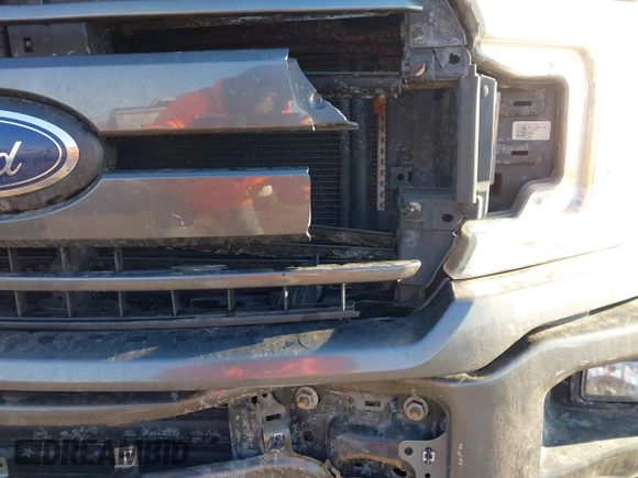 2018 Ford F-150 XL with VIN 1FTEW1EG2JFE55513, listed as a IAAI auction lot 41530354 with 132,617 mi miles. Bid and sale history available at carsss.com. Image 20.