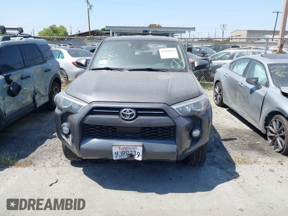 2020 Toyota 4Runner SR5 with VIN JTEZU5JRXL5219668, listed as a IAAI auction lot 42328511 with 99,970 mi miles and . Bid and sale history available at DreamBid. Image 13.