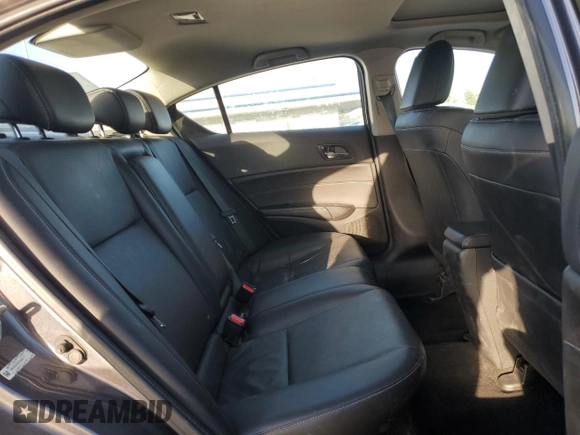 2015 Acura ILX Premium z VIN 19VDE2E52FE000271, wystawiony jako Copart lot #76633154 z przebiegiem 49 646 mil mil oraz Szkoda całkowita • Salvage title. Historia ofert i sprzedaży dostępna na DreamBid. Obrazek 11.