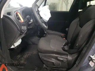 2021 Jeep Renegade Upland z VIN ZACNJDAB5MPM69768, wystawiony jako Copart lot #45790565 z przebiegiem Nie podano mil oraz Szkoda całkowita • Salvage title. Historia ofert i sprzedaży dostępna na DreamBid. Obrazek 7.
