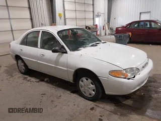 2001 Ford Escort Fleet with VIN 3FAFP13P11R235177, listed as a IAAI auction lot 41591480 with 98,403 mi miles. Bid and sale history available at carsss.com. Image 1.