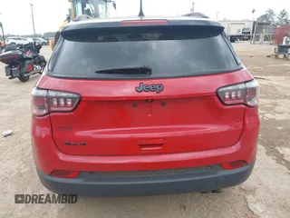 2020 Jeep Compass North z VIN 3C4NJDBB8LT133542, wystawiony jako IAAI lot #42156144 z przebiegiem 53 034 mil mil oraz . Historia ofert i sprzedaży dostępna na DreamBid. Obrazek 16.