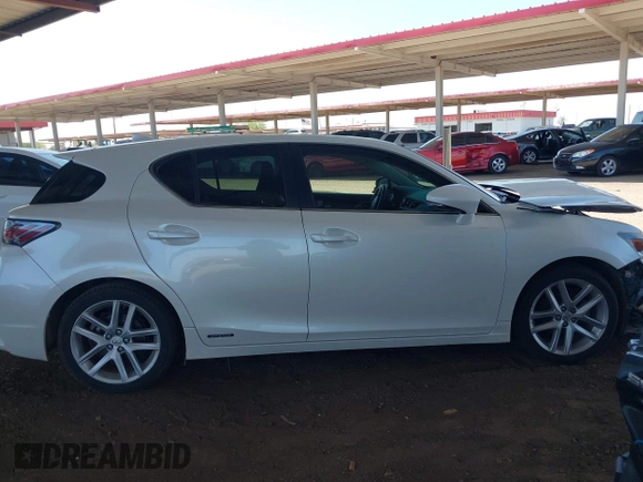 2015 Lexus CT 200h с VIN JTHKD5BH6F2230652, выставлен на аукционе IAAI как лот 42421868 с пробегом 142 242 миль миль и . История ставок и продаж доступна на DreamBid. Изображение 14.