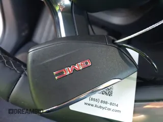 2025 GMC Acadia AWD Elevation z VIN 1GKENNRS8SJ160993, wystawiony jako IAAI lot #41679086 z przebiegiem 1 256 mil mil oraz . Historia ofert i sprzedaży dostępna na DreamBid. Obrazek 11.