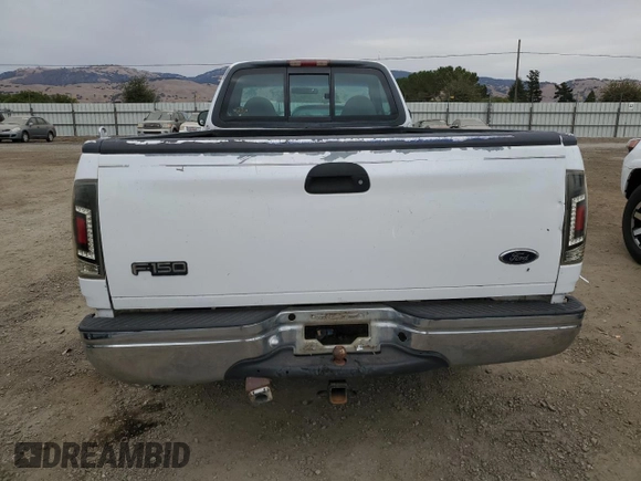 1999 Ford F-150 XL z VIN 1FTRF17L3XKA66147, wystawiony jako Copart lot #69105514 z przebiegiem 179 426 mil mil oraz Czysty tytuł • Clean title. Historia ofert i sprzedaży dostępna na DreamBid. Obrazek 6.