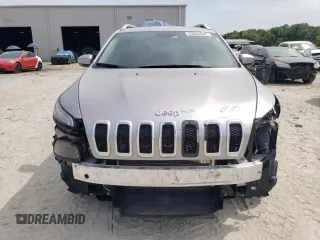 2018 Jeep Cherokee Latitude Plus with VIN 1C4PJLLB1JD531485, listed as a Copart auction lot 53852045 with 114,888 mi miles and Salvage title. Bid and sale history available at DreamBid. Image 5.