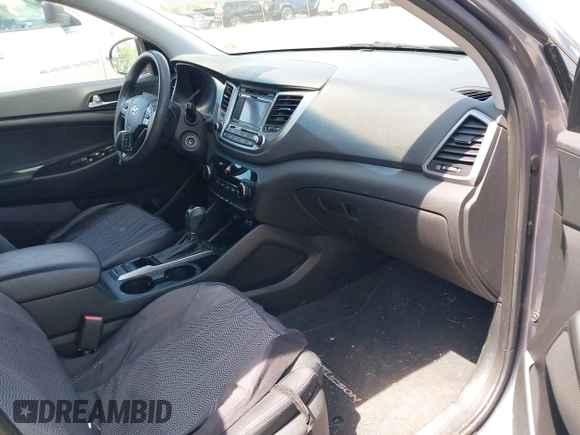 2016 Hyundai Tucson SE z VIN KM8J23A44GU119203, wystawiony jako IAAI lot #42104002 z przebiegiem 139 797 mil mil oraz . Historia ofert i sprzedaży dostępna na DreamBid. Obrazek 5.