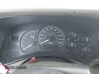 2002 Chevrolet Suburban LT with VIN 3GNFK16T72G327657, listed as a IAAI auction lot 42803663 with Not provided miles and . Bid and sale history available at DreamBid. Image 7.
