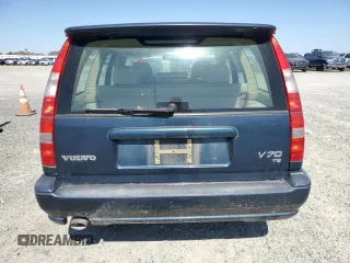 1998 Volvo V70 T5 with VIN YV1LW5346W2383926, listed as a Copart auction lot 48811945 with Not provided miles and Clean title. Bid and sale history available at DreamBid. Image 6.