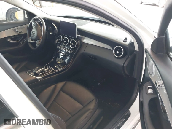 2015 Mercedes-Benz C 300 Luxury with VIN 55SWF4KB6FU023015, listed as a IAAI auction lot 42153797 with 47,639 mi miles and . Bid and sale history available at carsss.com. Image 5.