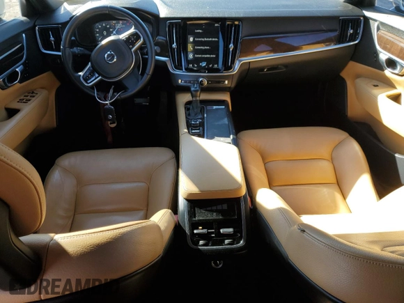 2017 Volvo S90 Momentum z VIN YV1102AK1H1006969, wystawiony jako Copart lot #41661235 z przebiegiem 131 560 mil mil oraz Szkody całkowita. Historia ofert i sprzedaży dostępna na DreamBid. Obrazek 8.