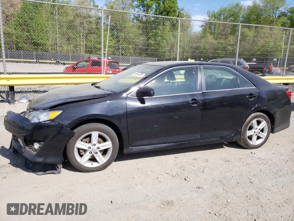 2014 Toyota Camry L with VIN 4T1BF1FK6EU321297, listed as a Copart auction lot 54044795 with 130,651 mi miles and Salvage Title. Bid and sale history available at DreamBid. Image 1.