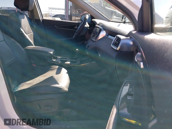 2016 Kia Sorento SX z VIN 5XYPKDA5XGG173541, wystawiony jako IAAI lot #40916121 z przebiegiem Nie podano mil oraz . Historia ofert i sprzedaży dostępna na DreamBid. Obrazek 5.