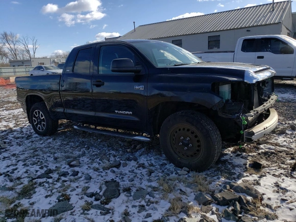 2020 Toyota Tundra 4WD SR with VIN 5TFUY5F13LX922653, listed as a Copart auction lot 87421244 with 21,042 mi miles and Salvage Title. Bid and sale history available at carsss.com. Image 4.