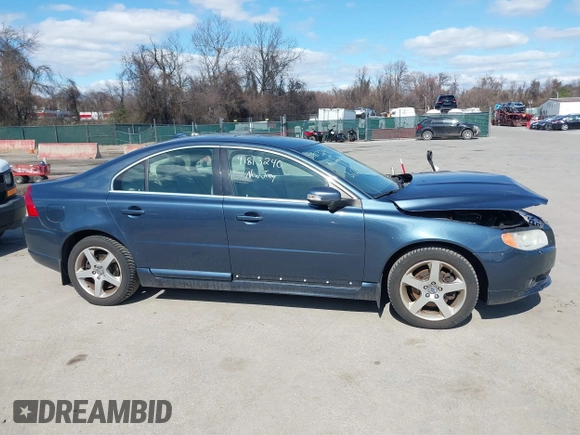 2009 Volvo S80 I6 Turbo с VIN YV1AH992291099606, выставлен на аукционе IAAI как лот 41813240 с пробегом 128 480 миль миль и . История ставок и продаж доступна на DreamBid. Изображение 13.
