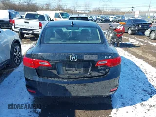 2013 Acura ILX with VIN 19VDE1F32DE015048, listed as a IAAI auction lot 41541956 with 92,403 mi miles. Bid and sale history available at carsss.com. Image 16.