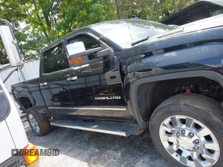 2019 GMC Sierra 2500HD Denali с VIN 1GT12SEY2KF234777, выставлен на аукционе IAAI как лот 42198892 с пробегом 31 836 миль миль и . История ставок и продаж доступна на DreamBid. Изображение 14.