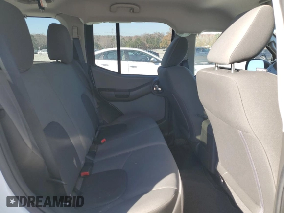 2015 Nissan Xterra S with VIN 5N1AN0NU8FN654558, listed as a Copart auction lot 84095684 with 232,450 mi miles and Clean Title. Bid and sale history available at DreamBid. Image 11.