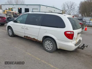 2006 Chrysler Town & Country LX z VIN 2A4GP44R06R897517, wystawiony jako IAAI lot #42068514 z przebiegiem 214 060 mil mil oraz . Historia ofert i sprzedaży dostępna na DreamBid. Obrazek 3.