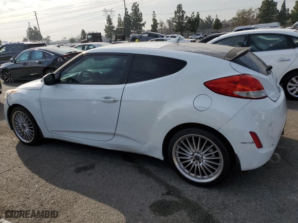 2013 Hyundai Veloster w/Gray Int with VIN KMHTC6AD4DU139521, listed as a Copart auction lot 83254954 with 172,195 mi miles and Clean Title. Bid and sale history available at carsss.com. Image 2.