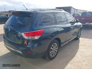 2015 Nissan Pathfinder Platinum with VIN 5N1AR2MM9FC668756, listed as a IAAI auction lot 41346842 with 105,875 mi miles. Bid and sale history available at carsss.com. Image 4.