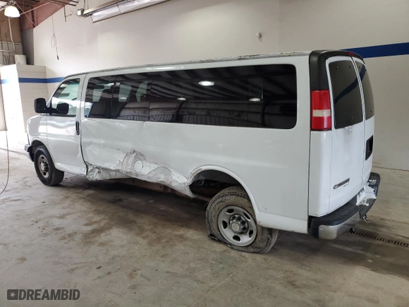 2009 Chevrolet Express Passenger with VIN 1GAHG39K091164479, listed as a Copart auction lot 51215085 with 155,435 mi miles and Salvage Title. Bid and sale history available at carsss.com. Image 2.