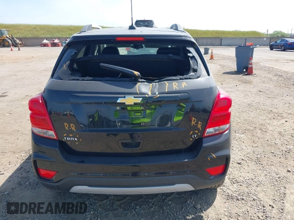 2019 Chevrolet Trax LT with VIN KL7CJLSB0KB918698, listed as a IAAI auction lot 42054006 with Not Provided miles and . Bid and sale history available at carsss.com. Image 16.