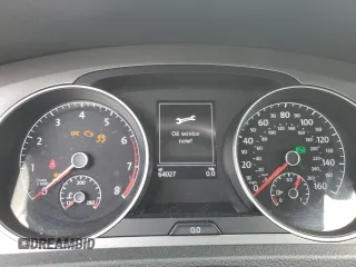 2016 Volkswagen Golf TSI SE z VIN 3VW217AU0GM041801, wystawiony jako Copart lot #53557525 z przebiegiem 64 027 mil mil oraz Szkoda całkowita • Salvage title. Historia ofert i sprzedaży dostępna na DreamBid. Obrazek 9.
