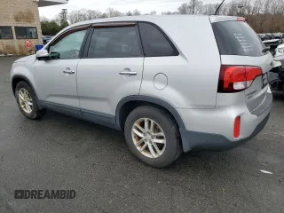 2014 Kia Sorento LX with VIN 5XYKT3A67EG445972, listed as a Copart auction lot 48033185 with 174,544 mi miles and Salvage Title. Bid and sale history available at carsss.com. Image 2.