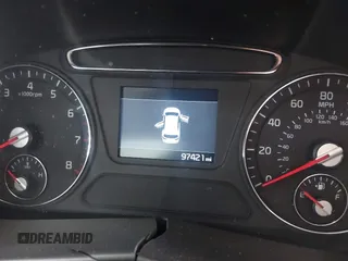 2019 Kia Sorento LX z VIN 5XYPG4A36KG611142, wystawiony jako IAAI lot #41275270 z przebiegiem 97 421 mil mil oraz . Historia ofert i sprzedaży dostępna na DreamBid. Obrazek 14.