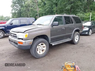 1998 Toyota 4Runner SR5 with VIN JT3HN86R6W0189663, listed as a IAAI auction lot 42537584 with 410,405 mi miles and . Bid and sale history available at DreamBid. Image 2.
