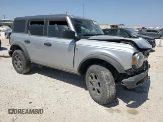 2024 Ford Bronco Big Bend with VIN 1FMDE7BH0RLA32534, listed as a Copart auction lot 49635935 with 15,900 mi miles and Salvage Title. Bid and sale history available at DreamBid. Image 4.
