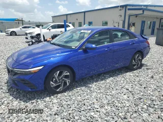 2025 Hyundai Elantra SEL Convenience z VIN KMHLS4DG7SU880563, wystawiony jako Copart lot #60978615 z przebiegiem 15 900 mil mil oraz Czysty tytuł • Clean title. Historia ofert i sprzedaży dostępna na DreamBid. Obrazek 1.