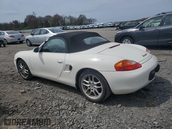 2000 Porsche Boxster z VIN WP0CA2983YU620313, wystawiony jako Copart lot #54605995 z przebiegiem 134 807 mil mil oraz Tytuł czysty. Historia ofert i sprzedaży dostępna na DreamBid. Obrazek 2.