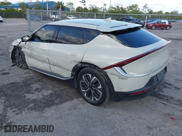 2024 Kia EV6 Wind with VIN KNDC34LA8R5218266, listed as a IAAI auction lot 41626790 with 9,682 mi miles. Bid and sale history available at carsss.com. Image 3.
