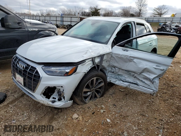2021 Audi Q5 Premium Plus with VIN WA1BAAFY5M2098861, listed as a Copart auction lot 71633382 with Not Provided miles. Bid and sale history available at carsss.com. Image 1.
