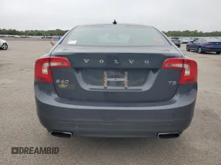 2014 Volvo S60 T5 z VIN YV1612FS9E2275447, wystawiony jako Copart lot #59988845 z przebiegiem 117 805 mil mil oraz Szkoda całkowita • Salvage title. Historia ofert i sprzedaży dostępna na DreamBid. Obrazek 6.