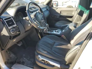 2011 Land Rover Range Rover HSE Lux z VIN SALMF1D41BA341626, wystawiony jako Copart lot #88231295 z przebiegiem 56 168 mil mil oraz Szkoda całkowita • Salvage title. Historia ofert i sprzedaży dostępna na DreamBid. Obrazek 7.