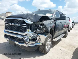 2024 Ram 2500 Big Horn with VIN 3C6UR5DL9RG343480, listed as a IAAI auction lot 42425281 with 21,374 mi miles and . Bid and sale history available at DreamBid. Image 17.